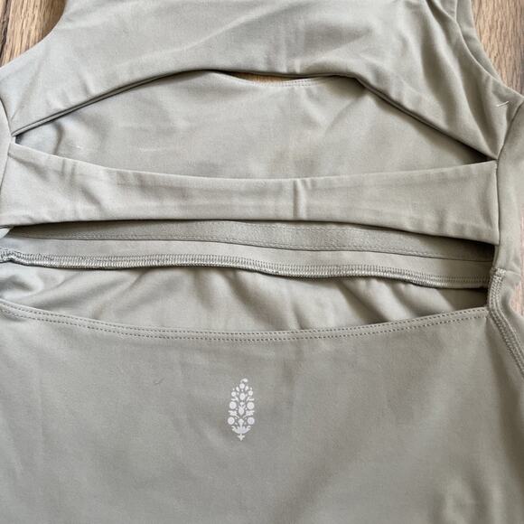 NEW Free People FP Movement Never Better Tank Top Size XS Scoop Neck Sage Stone - Picture 8 of 8